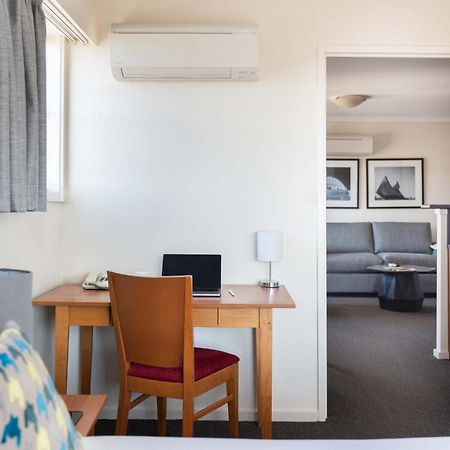 Mantra On Northbourne Aparthotel Canberra Eksteriør bilde