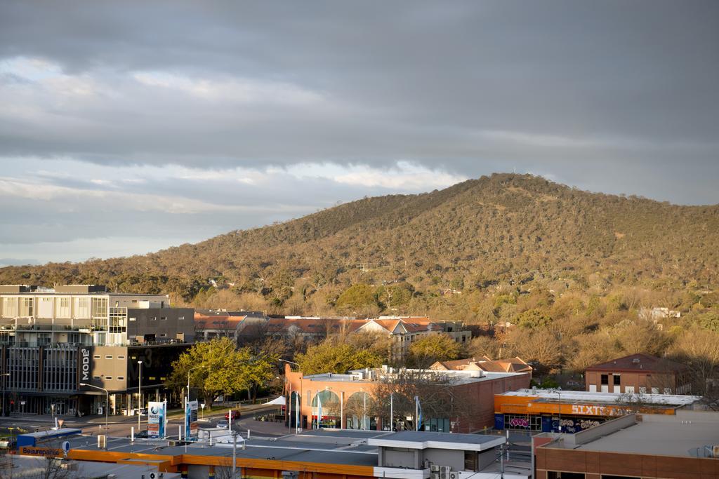 Mantra On Northbourne Aparthotel Canberra Eksteriør bilde
