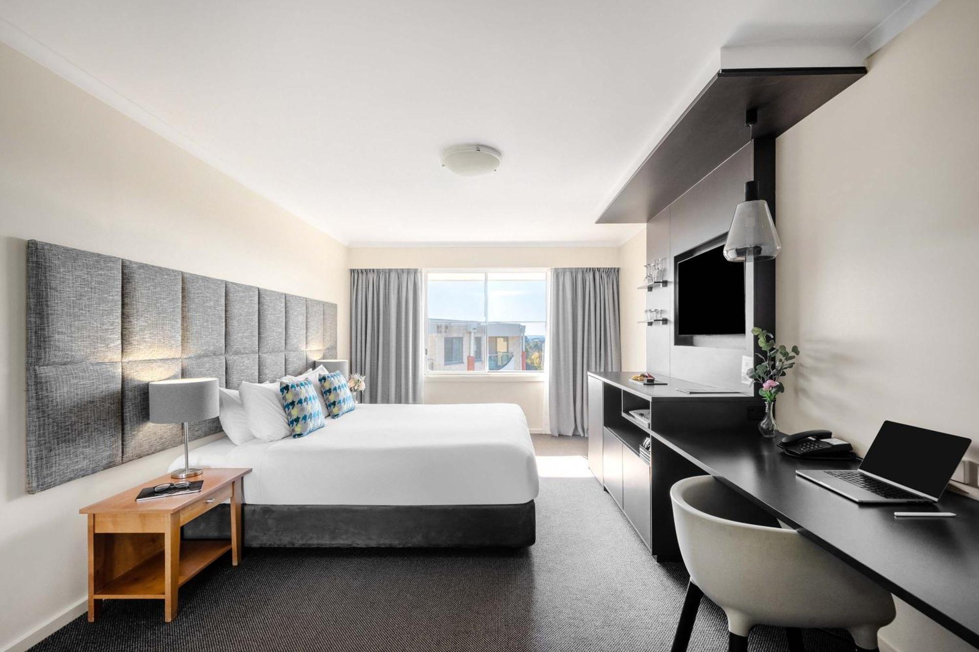 Mantra On Northbourne Aparthotel Canberra Eksteriør bilde