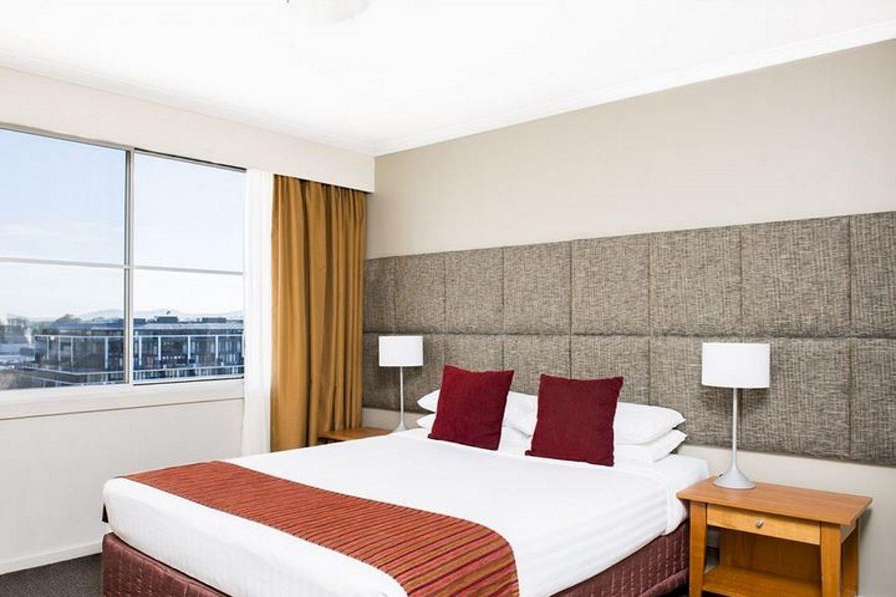 Mantra On Northbourne Aparthotel Canberra Eksteriør bilde