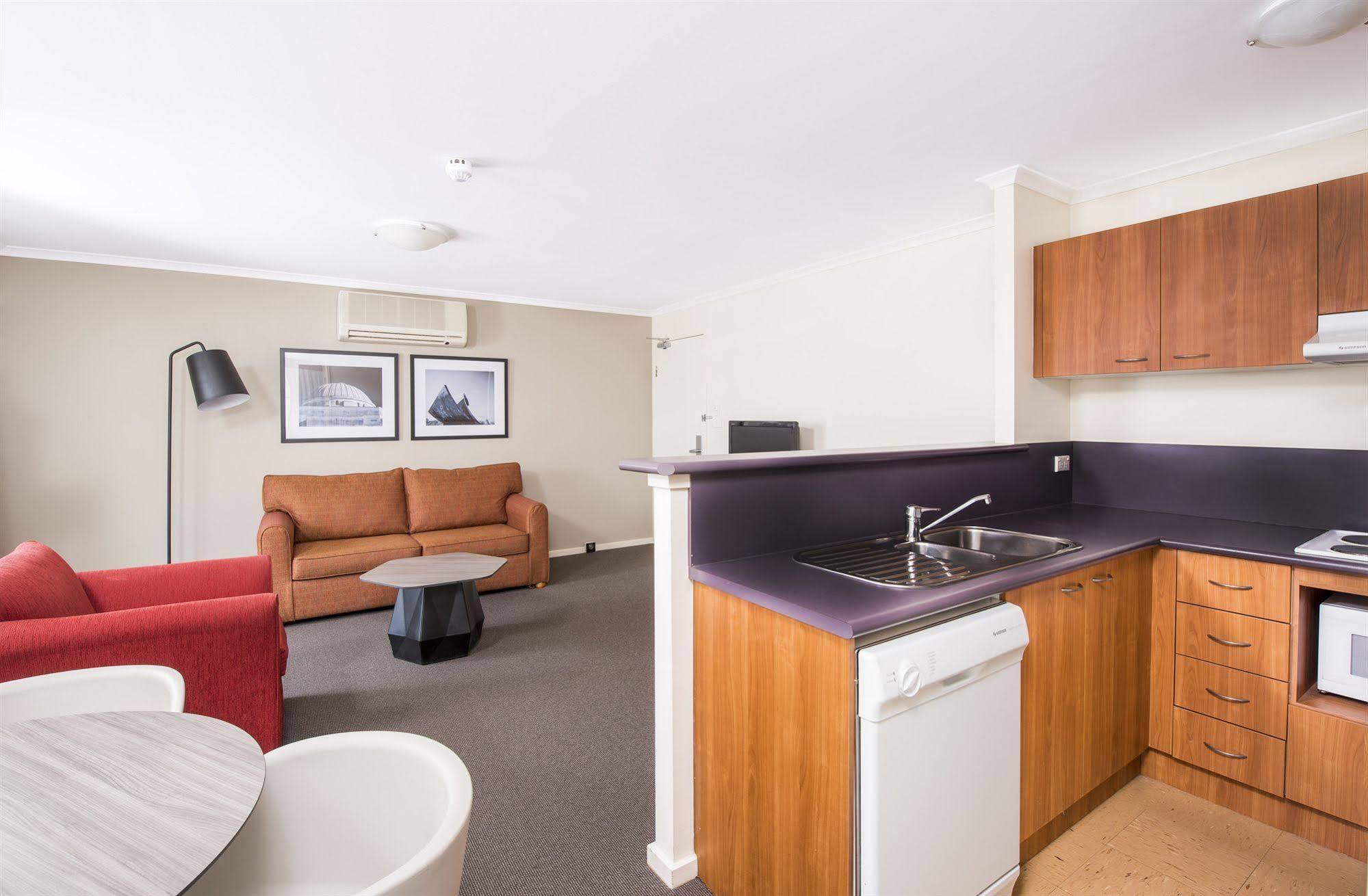 Mantra On Northbourne Aparthotel Canberra Eksteriør bilde